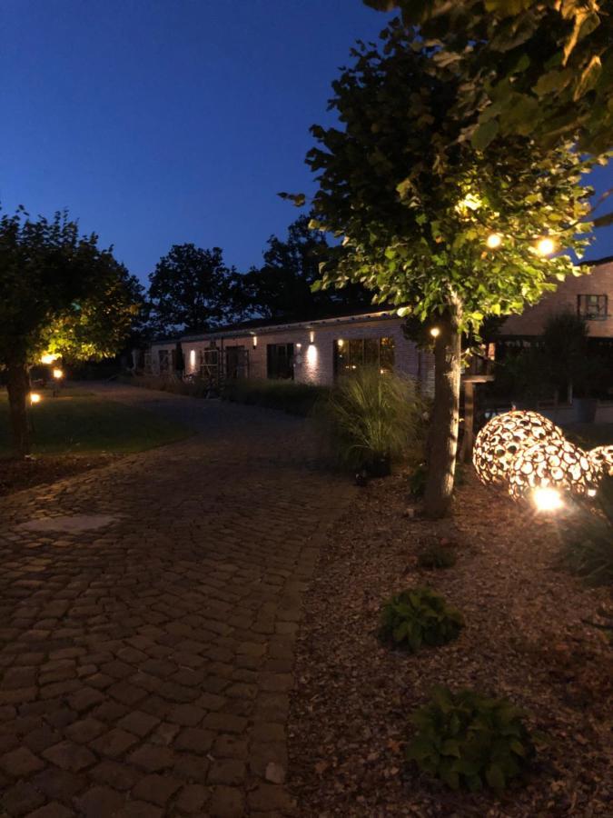 De Worfthoeve Bed & Breakfast Geel Exterior foto